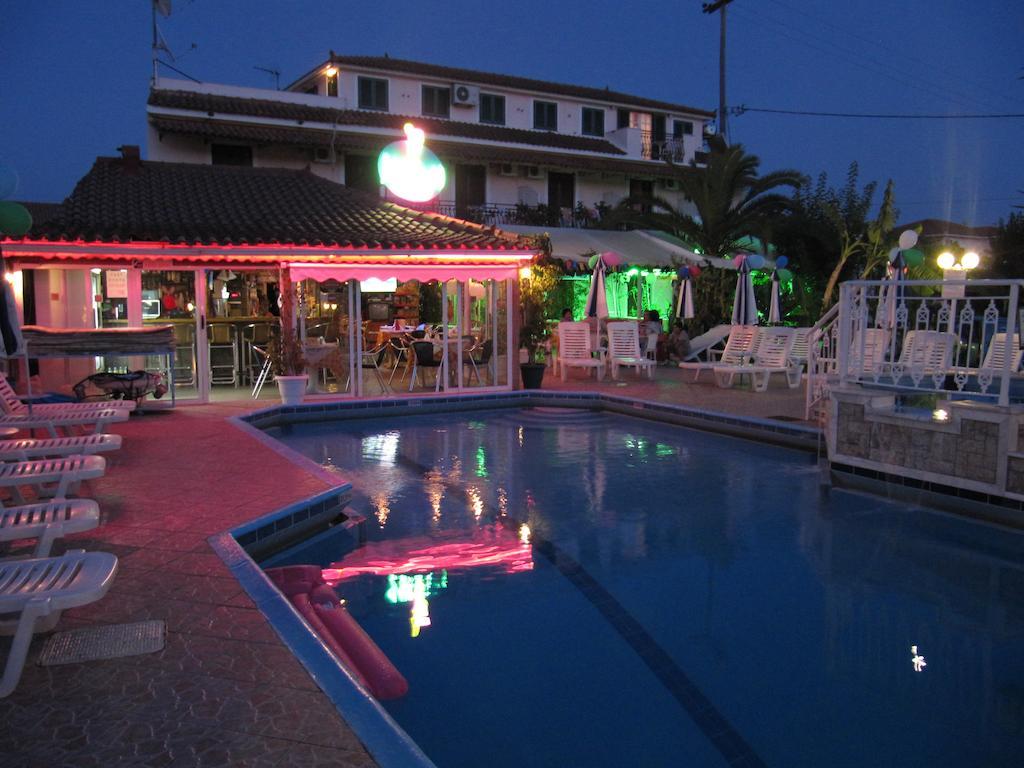 Acapulco Marinos Apartments- Adults Only