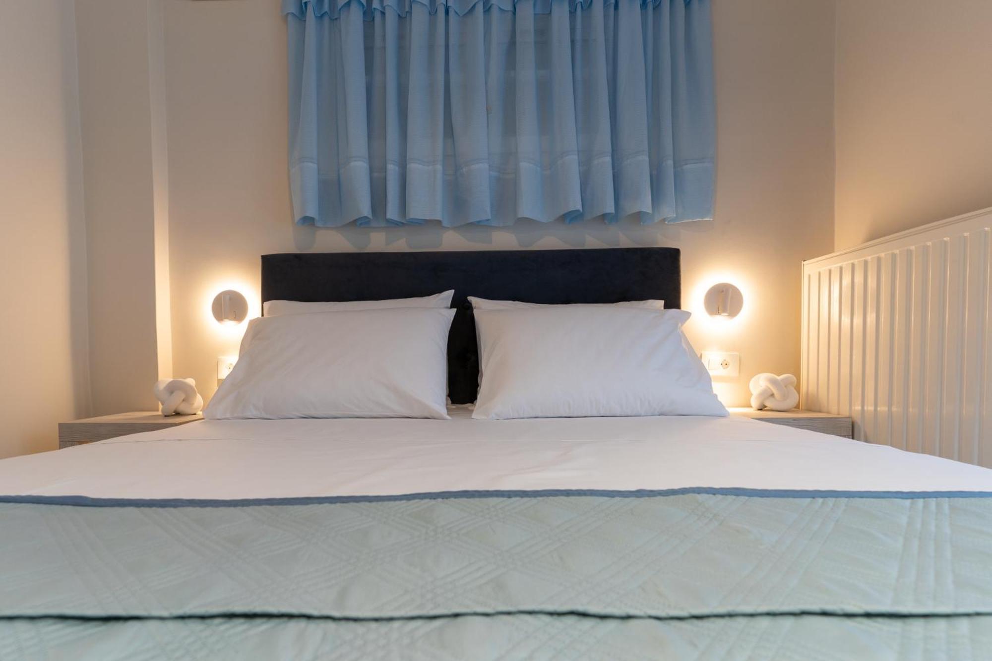 Acapulco Marinos Apartments- Adults Only