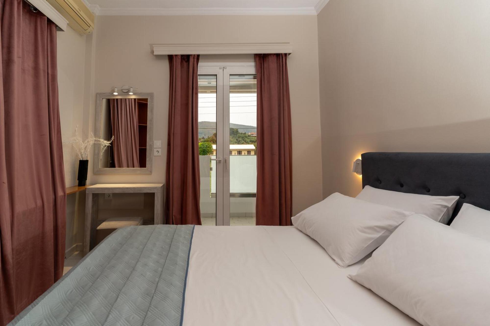 Acapulco Marinos Apartments- Adults Only